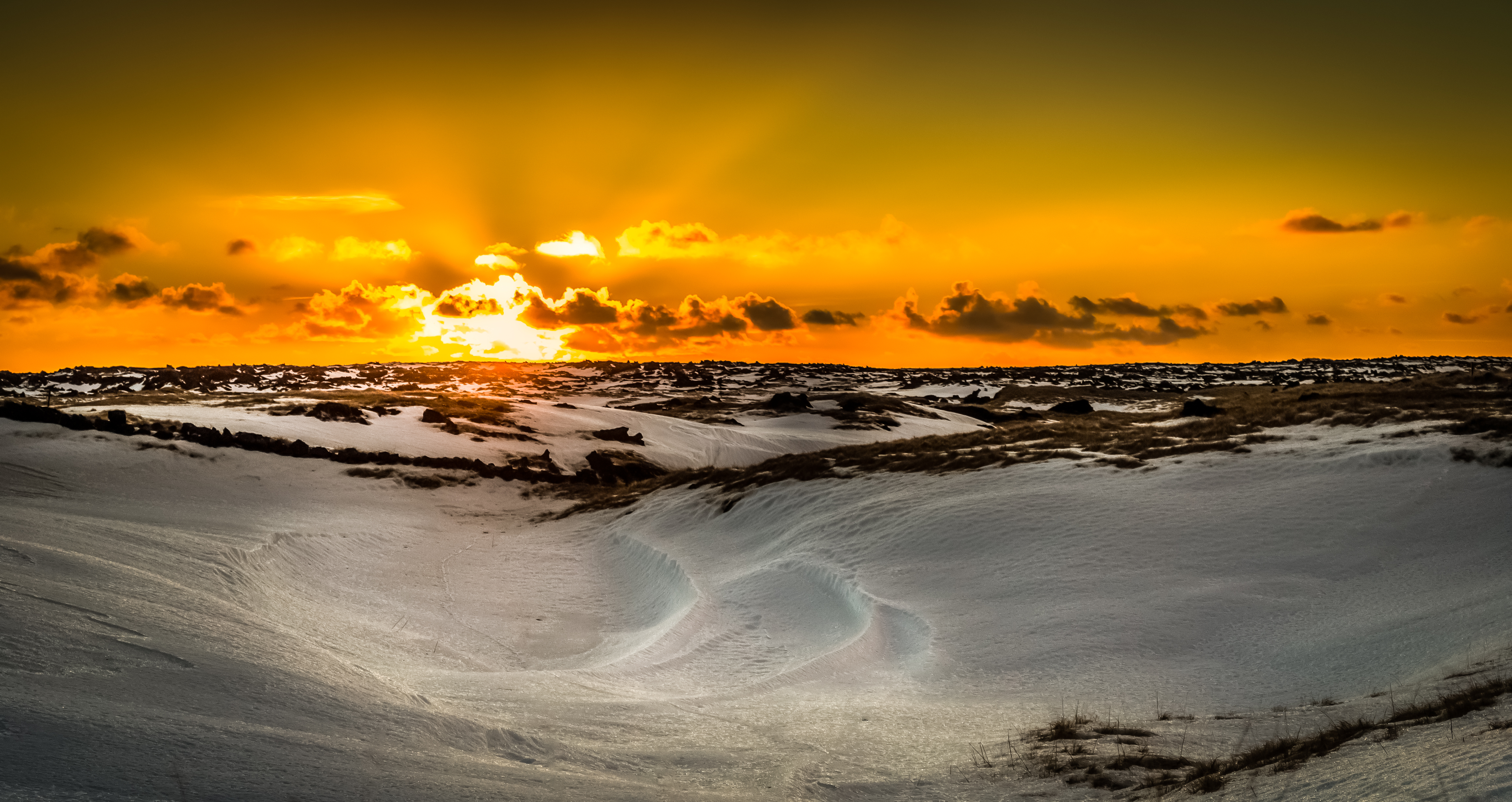 冰島冰川上的日出
