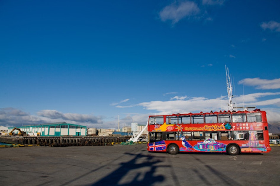 tour bus reykjavik