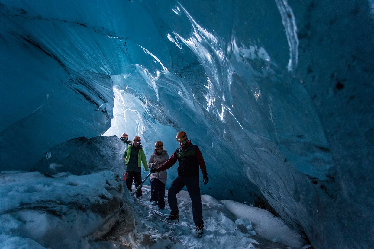 Vatnajokull glacier sleepover