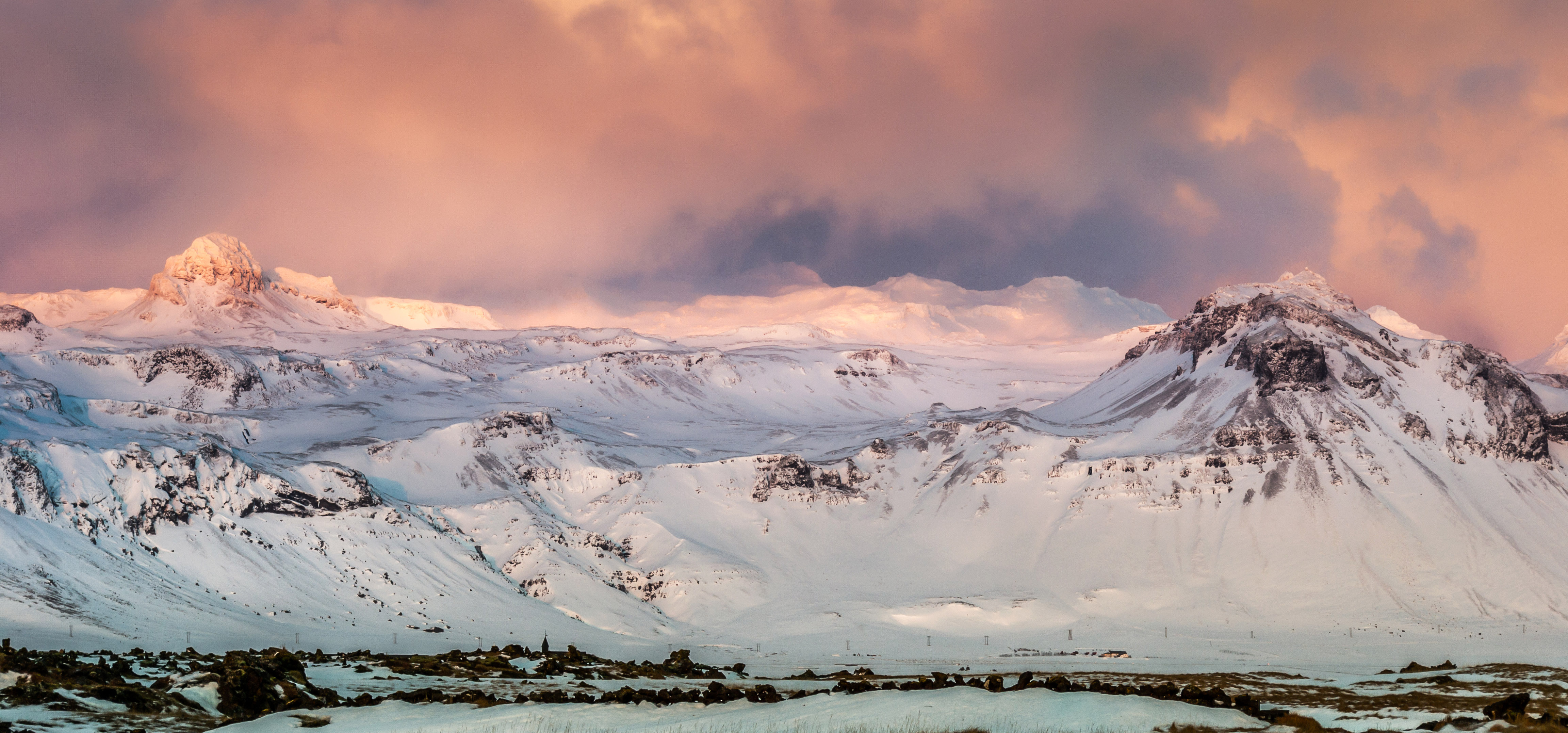 冰島斯奈山半島雪山