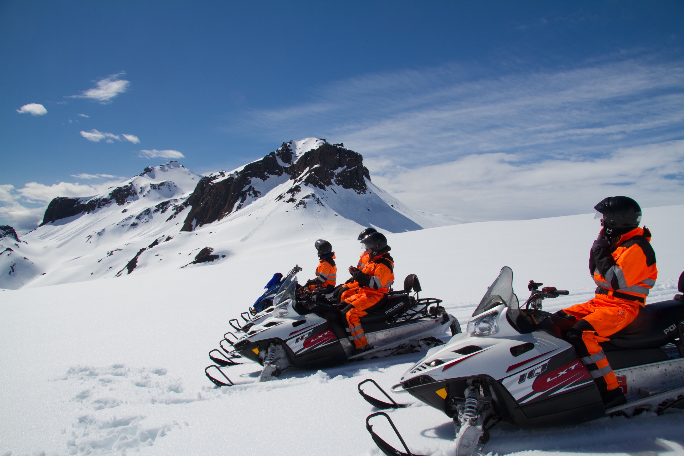 snowmobile tour langjokull glacier