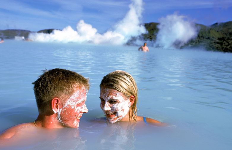 Afbeeldingenresultaat voor iceland blue lagoon