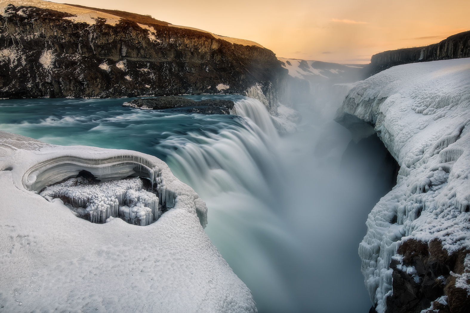 trips to iceland january 2023