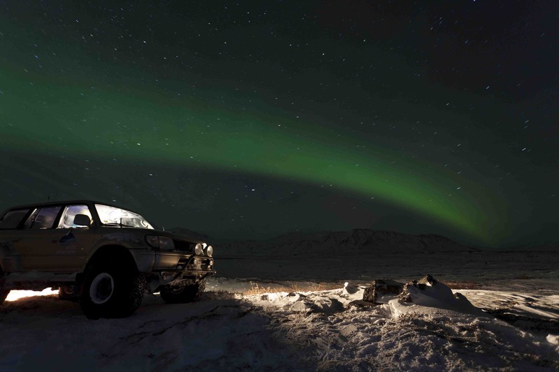 northern lights tour iceland super jeep