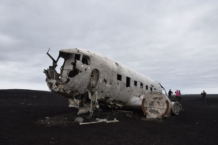 Dc 3 飛行機の残骸 アイスランド南海岸 Guide To Iceland